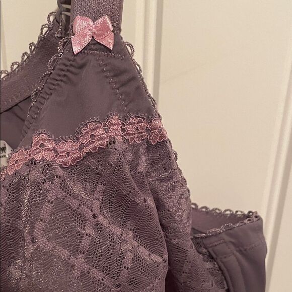 Glamorise Lace Bra - Purple and Pink - Picture 3 of 11